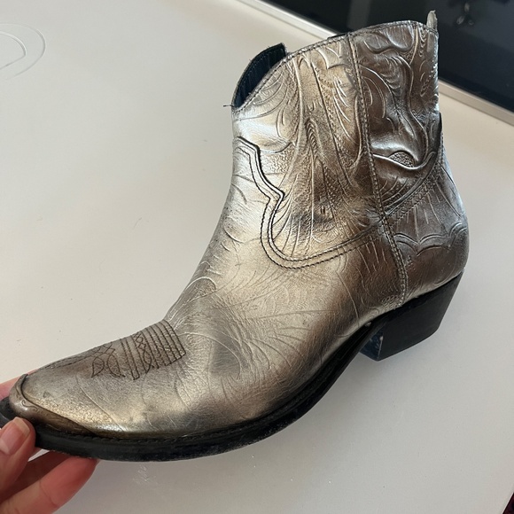 Golden Goose Deluxe Brand Booties Young Metallic - Size 8 - Picture 12 of 16